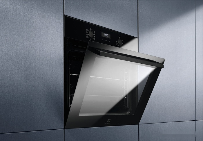 Духовой шкаф Electrolux EOE5C71Z