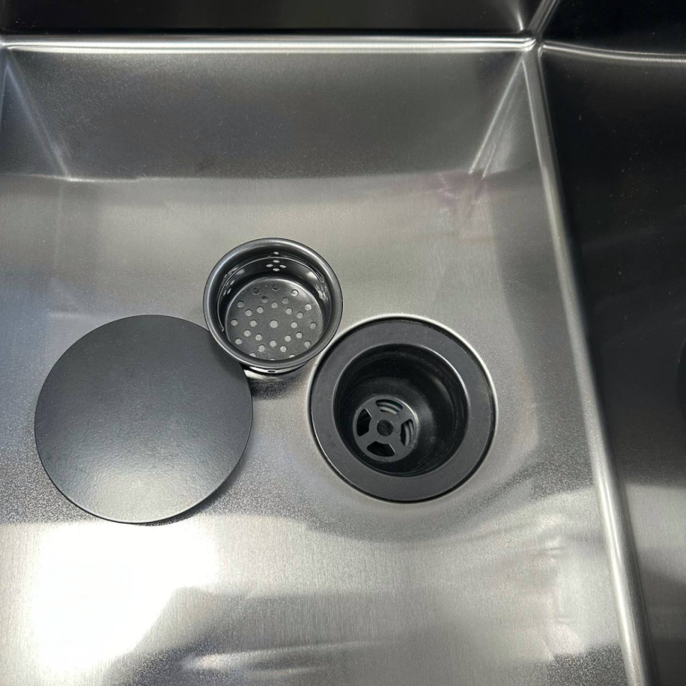 Кухонная мойка Roxen Simple 560220-50B PVD оружейная сталь (с коландером и дозатором)