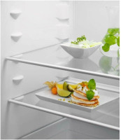 Холодильник Electrolux LNT2LF18S