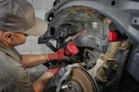 Угловая шлифмашина Milwaukee M12 Fuel FBFL10-0 (без АКБ)