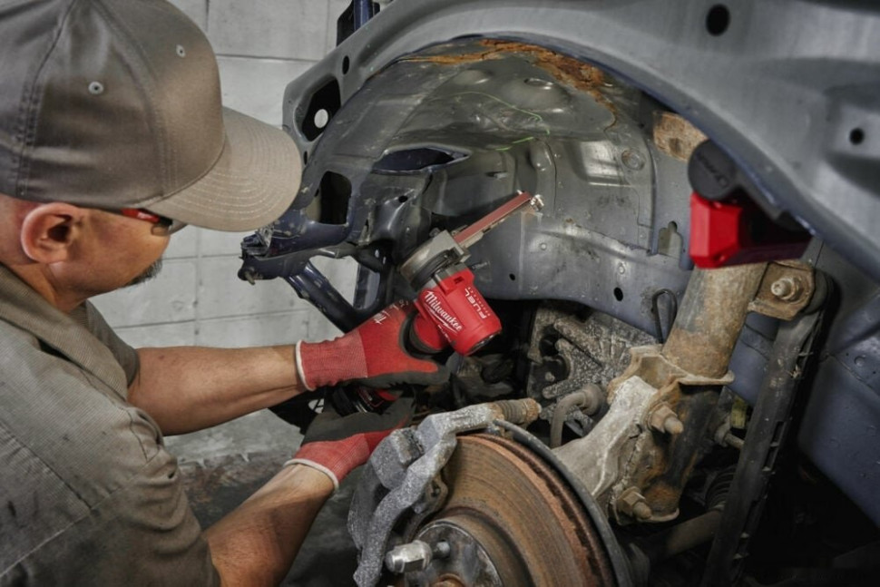 Угловая шлифмашина Milwaukee M12 Fuel FBFL10-0 (без АКБ)