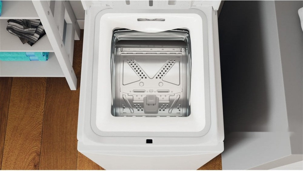 Стиральная машина Indesit BTW B7220P EU/N