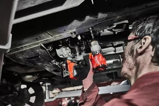 Дрель-шуруповерт Milwaukee M18 ONEDD2-0X 4933464524 (без АКБ, кейс)