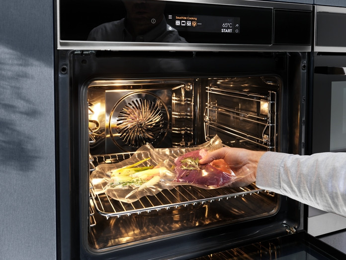 Духовой шкаф Electrolux VKA9S21WX