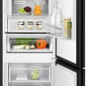 Холодильник с морозильником Electrolux LNT7ME34K1