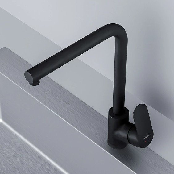 Кухонная мойка Berge BR-4200 + Like F8005022 (черный)