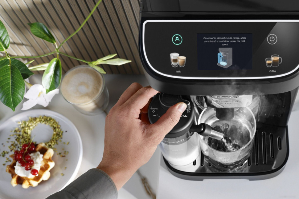 Кофемашина Delonghi Magnifica Plus ECAM320.60.B
