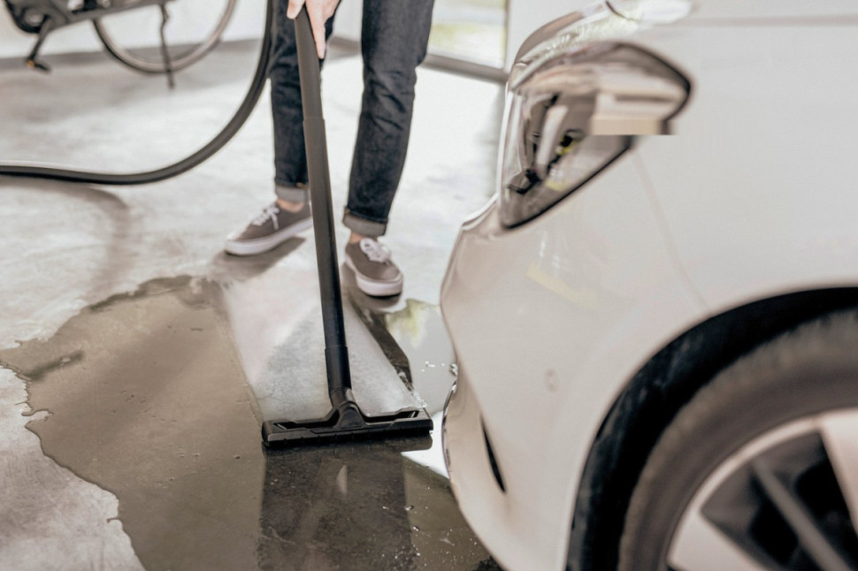Промышленный пылесос Karcher WD 4 P V-20/5/22 1.628-270.0