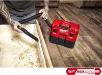 Промышленный пылесос Milwaukee M12 FVCL-0 (без АКБ и ЗУ)