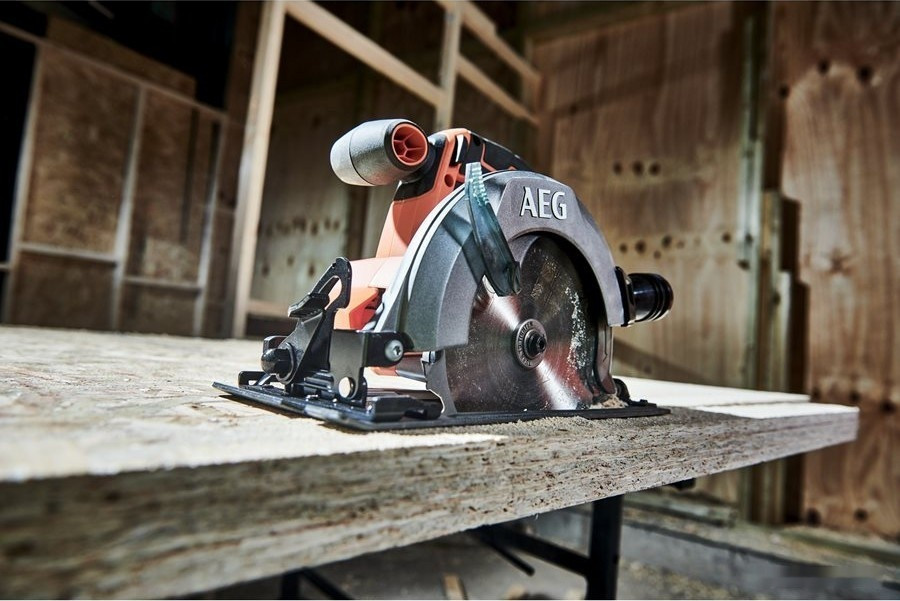 Дисковая (циркулярная) пила AEG Powertools BKS 18C2-0 4935478635 (без АКБ)