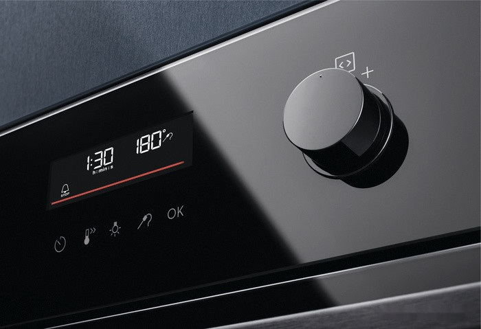 Духовой шкаф Electrolux SteamBake 600 EOD6C77Z