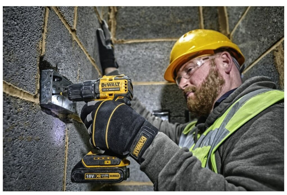 Дрель-миксер DeWALT DCD240N (без АКБ)