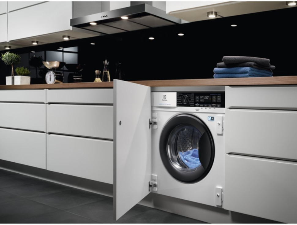 Стиральная машина Electrolux DualCare 700 EW7WN368SPI