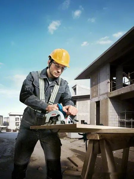 Дисковая (циркулярная) пила Bosch GKS 185-LI Professional 06016C1221 (без АКБ)