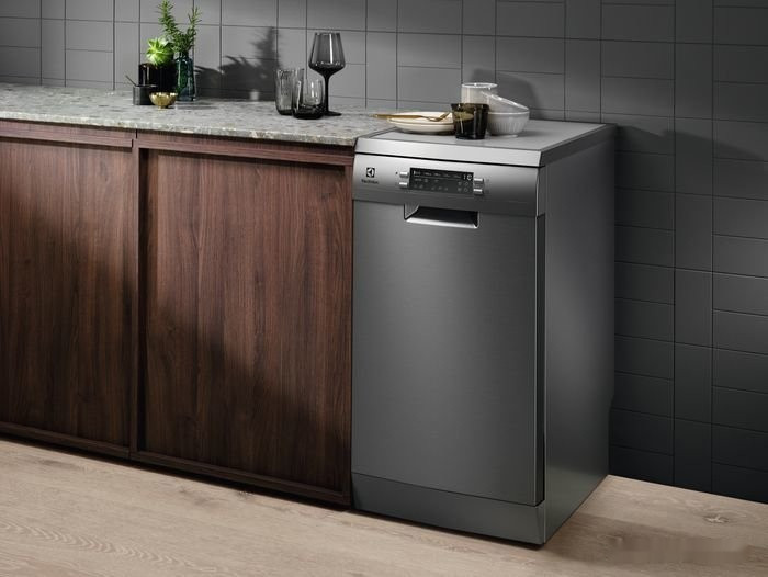 Посудомоечная машина Electrolux ESS43210SX