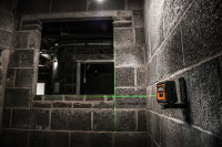 Лазерный нивелир AEG Powertools CLG220-K 4935472254 (с магнитным и потолочным кронштейнами)