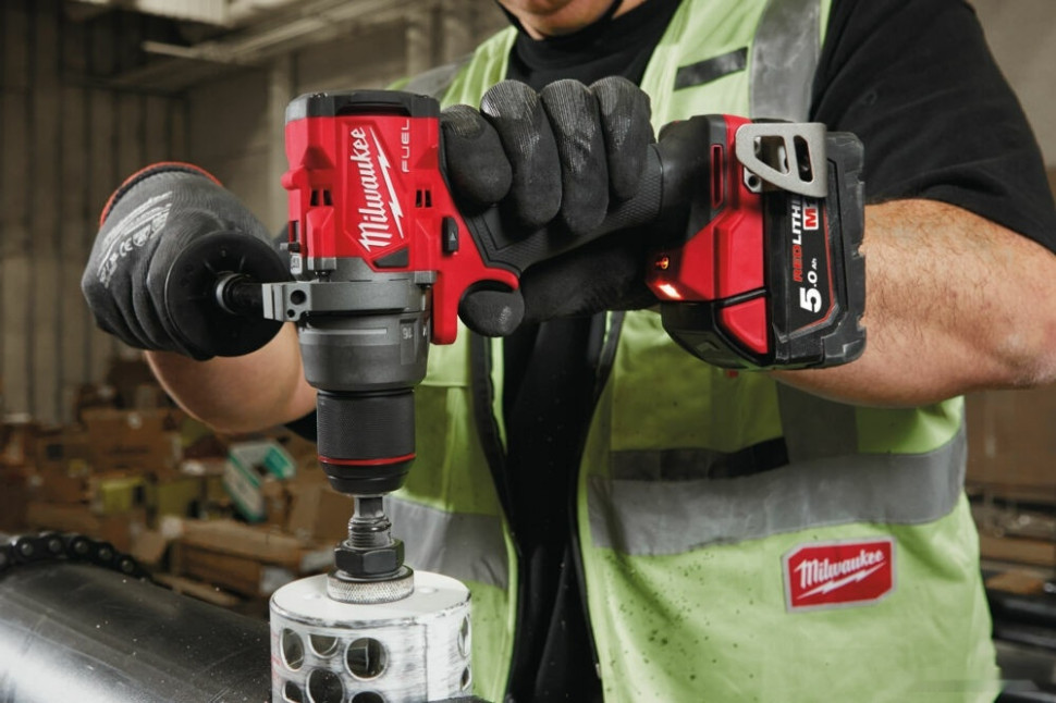 Дрель-шуруповерт Milwaukee M18 FUEL M18FDD3-502X 4933479863 (с 2-мя АКБ 5 Ач, кейс)