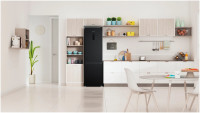 Холодильник Indesit ITR 5200 B