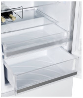 Холодильник с морозильником Korting KNFC 62370 XN